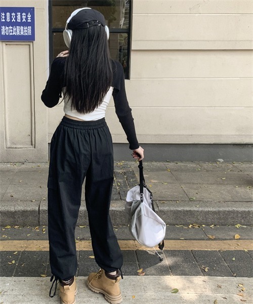 FREE STYLISTS(フリー スタイリスト)の「ワイドストレート カーゴパンツ(カーゴパンツ・レディース・ベージュ/ブラック/カーキ・L/XL/S/M)」の14枚目の写真
