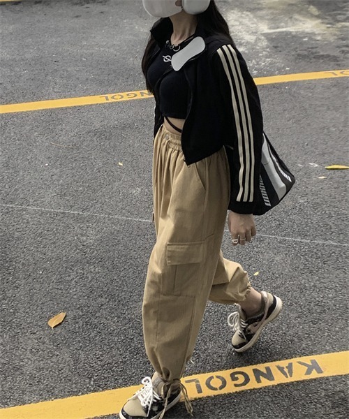 FREE STYLISTS(フリー スタイリスト)の「ワイドストレート カーゴパンツ(カーゴパンツ・レディース・ベージュ/ブラック/カーキ・L/XL/S/M)」の20枚目の写真