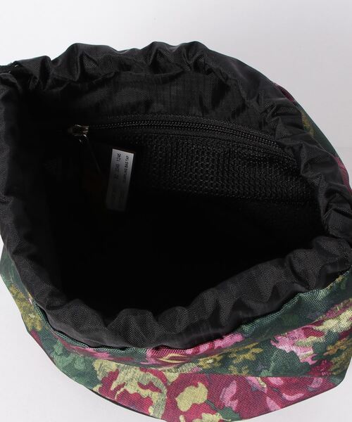 GREGORY（グレゴリー）の「DUMPLING BAG / ダンプリングバッグ / ガーデンタペストリー（ハンドバッグ・メンズ・レッド系その他・ONE SIZE）」の4枚目の写真