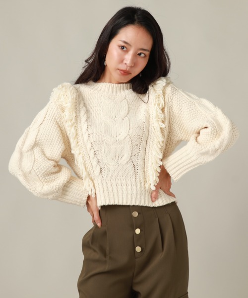 Cheek(チーク)の「ケーブルフリンジニット(ニット/セーター・レディース・アイボリー/グレー/ベージュ・MEDIUM)」の4枚目の写真