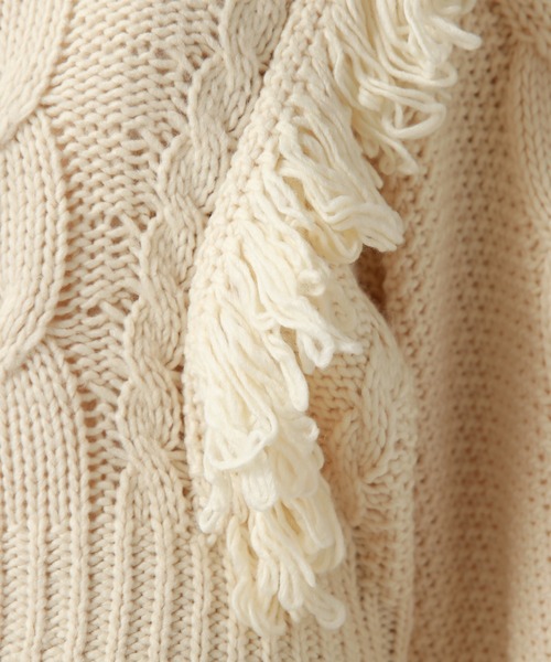 Cheek(チーク)の「ケーブルフリンジニット(ニット/セーター・レディース・アイボリー/グレー/ベージュ・MEDIUM)」の6枚目の写真