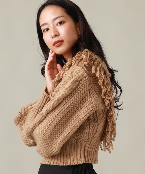 Cheek(チーク)の「ケーブルフリンジニット(ニット/セーター・レディース・アイボリー/グレー/ベージュ・MEDIUM)」の11枚目の写真