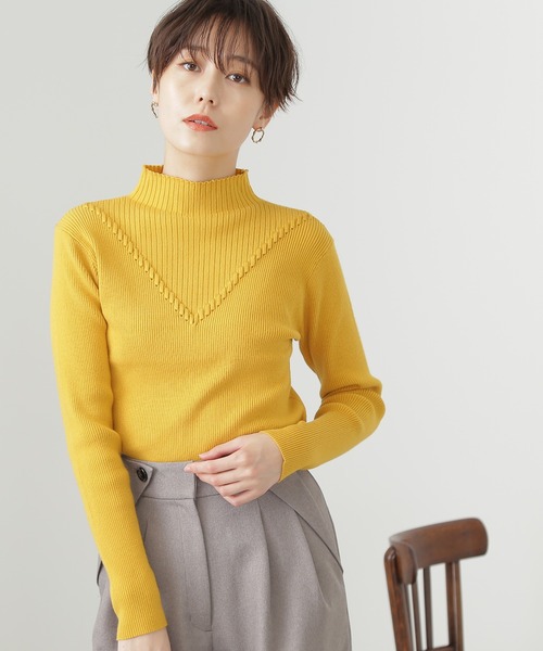 N.（N. Natural Beauty Basic）（エヌエヌナチュラルビューティーベーシック）の「【追加生産】◆デザインネックリブニット（ニット/セーター・レディース・オフホワイト/ライトグリーン/イエロー/モカ/チャコール・MEDIUM）」の5枚目の写真