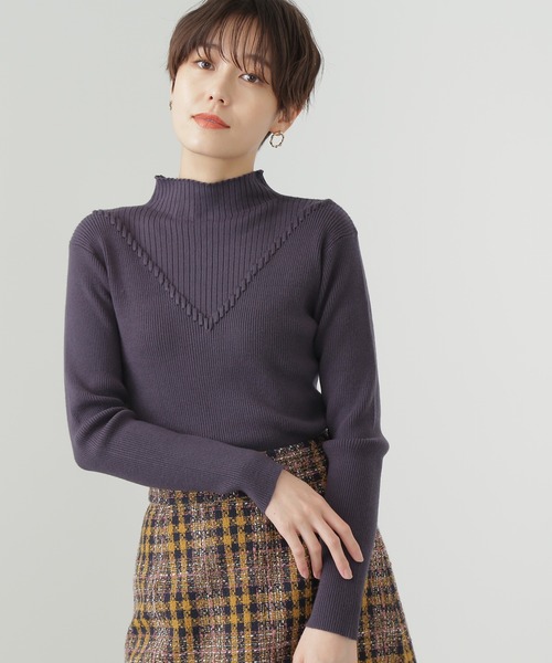 N.（N. Natural Beauty Basic）（エヌエヌナチュラルビューティーベーシック）の「【追加生産】◆デザインネックリブニット（ニット/セーター・レディース・オフホワイト/ライトグリーン/イエロー/モカ/チャコール・MEDIUM）」の3枚目の写真