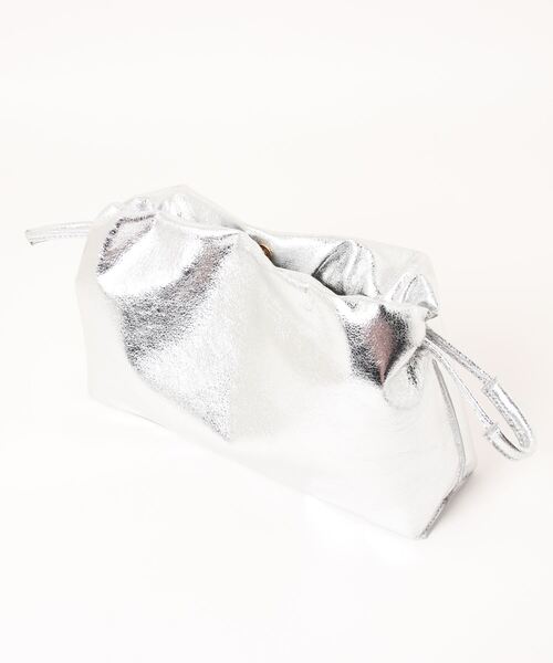 natural couture（ナチュラルクチュール）の「ドロストクラッチバッグ（クラッチバッグ・レディース・シルバー/ブラック・FREE）」の3枚目の写真