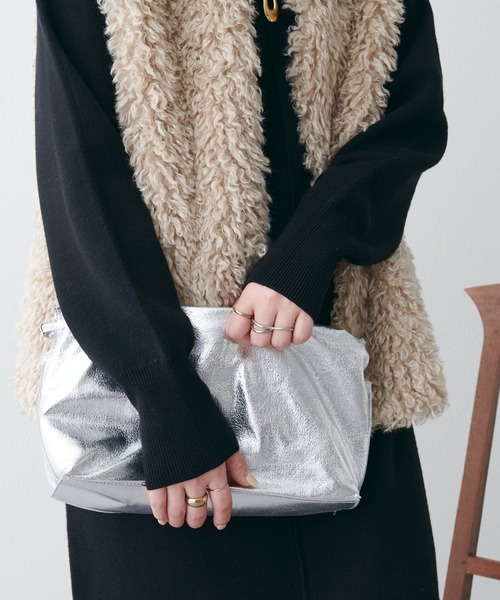 natural couture（ナチュラルクチュール）の「ドロストクラッチバッグ（クラッチバッグ・レディース・シルバー/ブラック・FREE）」の17枚目の写真