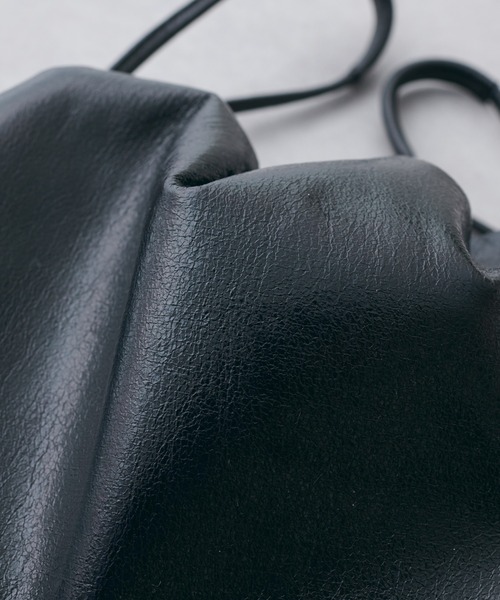 natural couture（ナチュラルクチュール）の「ドロストクラッチバッグ（クラッチバッグ・レディース・シルバー/ブラック・FREE）」の10枚目の写真