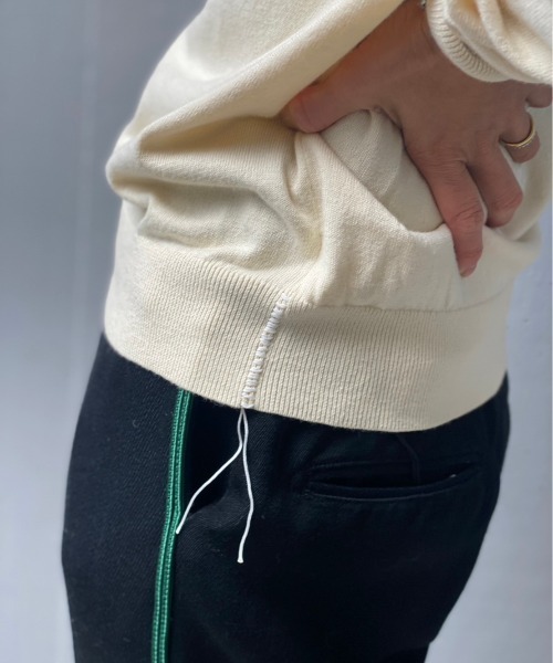 DROIT BELLO(ドロイトベロ)の「DROIT BELLO(ドロイトベロ) フェイクレザーエルボーパッチニット(ニット/セーター・レディース・ブラック/アイボリー・38)」の13枚目の写真