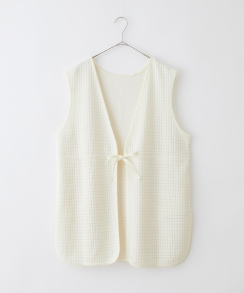 セール⚫︎N°21⚫︎ 刺繍のキルティングベスト、ブルゾン 40 お値下げ最終 MARKET （マーケット）配色刺繍キルティングベスト