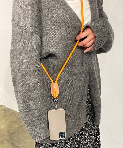 Beau're（ヴュレ）の「BEAURE ヴュレ カウレザー モバイルストラップ ショルダー（スマホケース/カバー・レディース・ベージュ/オレンジ/パープル/ブラック・FREE）」の16枚目の写真