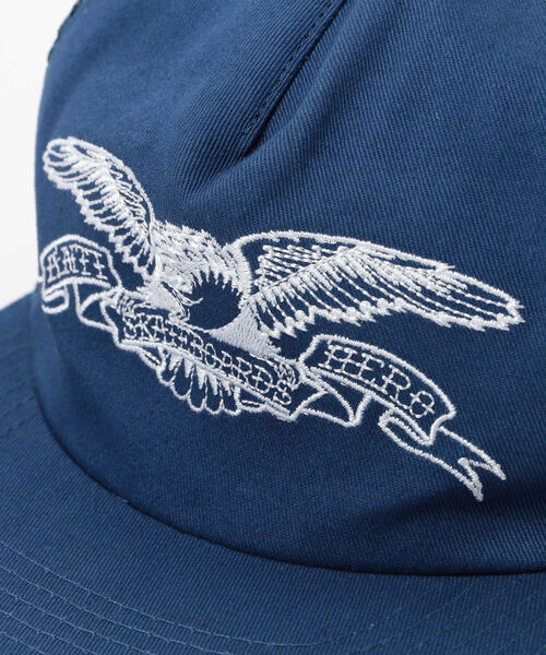 ANTI HERO(アンタイヒーロー)の「ANTI HERO / Basic Eagle Snapback Mesh Cap(キャップ・メンズ・チャコールグレー・ONE SIZE)」の4枚目の写真