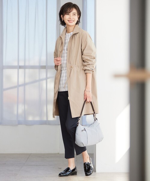 J.PRESS(ジェイプレス)の「【洗える・撥水】マイクロタフタ ロング コート(その他アウター・レディース・ライトグレー系/ブラウン系/ネイビー系・11/9)」の6枚目の写真
