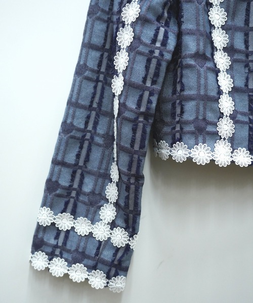 Sister Jane（シスタージェーン）の「SisterJane/シスタージェーン/Rodeo Daisy Trimmed Jacket（テーラードジャケット・レディース・ブルー・SMALL/MEDIUM）」の10枚目の写真