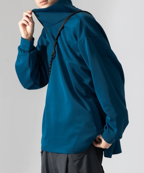 Adoon plain(アドーンプレーン)の「【Adoon plain】ダンボールハーフジップ(スウェット・メンズ・ブラック/ブルー・MEDIUM/LARGE)」の22枚目の写真