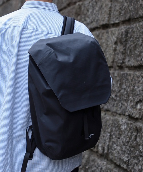ARC'TERYX（アークテリクス）の「ARC’TERYX / GRANVILLE 25 BACKPACK（バックパック/リュック・メンズ・ブラック/カーキ・ONE SIZE）」の7枚目の写真