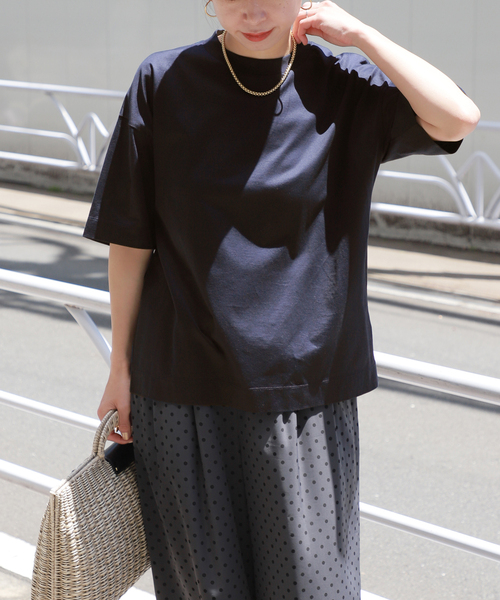 VERMEIL par iena（ヴェルメイユパーイエナ）の「【SLOANE/スローン】別注Tシャツ（Tシャツ/カットソー・レディース・ベージュ/ネイビー/スカイブルー・FREE）」の22枚目の写真