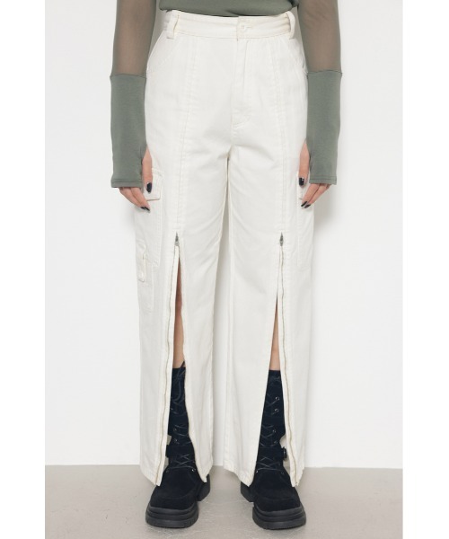 LAGUA GEM(ラグアジェム)の「ZIP SLIT カーゴパンツ(カーゴパンツ・レディース・ブラック/アイボリー・SMALL/X-SMALL/MEDIUM)」の11枚目の写真