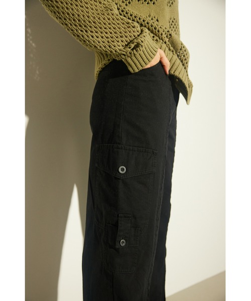 LAGUA GEM(ラグアジェム)の「ZIP SLIT カーゴパンツ(カーゴパンツ・レディース・ブラック/アイボリー・SMALL/X-SMALL/MEDIUM)」の18枚目の写真
