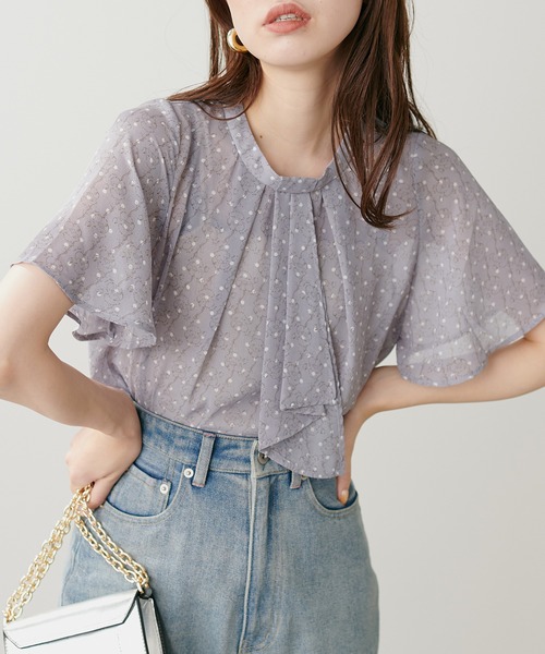 natural couture(ナチュラルクチュール)の「スカーフボータイフレア袖ブラウス(シャツ/ブラウス・レディース・イエロー系その他/グレイッシュベージュ/アイボリー/その他1/その他2/ネイビー/ミント/ブラウン/その他4・FREE)」の9枚目の写真