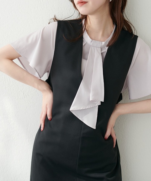 natural couture(ナチュラルクチュール)の「スカーフボータイフレア袖ブラウス(シャツ/ブラウス・レディース・イエロー系その他/グレイッシュベージュ/アイボリー/その他1/その他2/ネイビー/ミント/ブラウン/その他4・FREE)」の3枚目の写真