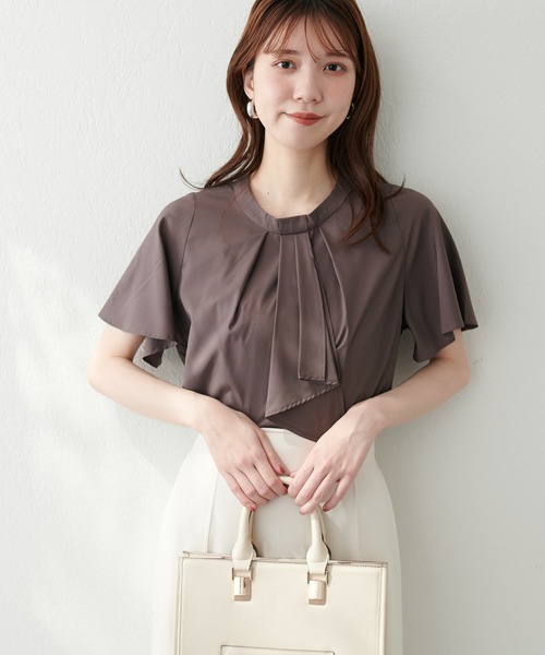 natural couture(ナチュラルクチュール)の「スカーフボータイフレア袖ブラウス(シャツ/ブラウス・レディース・イエロー系その他/グレイッシュベージュ/アイボリー/その他1/その他2/ネイビー/ミント/ブラウン/その他4・FREE)」の17枚目の写真