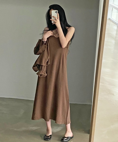 Jewelobe(ジュエローブ)の「ショートシャツ&ロングキャミワンピースセットアップ(ワンピース・レディース・ブラウン/ベージュ・FREE)」の10枚目の写真