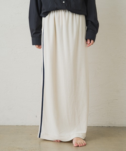 Omekashi(オメカシ)の「【earthy_】 パイルラインスカート(スカート・レディース・ブラック/オフホワイト/グレー・M/S)」の2枚目の写真