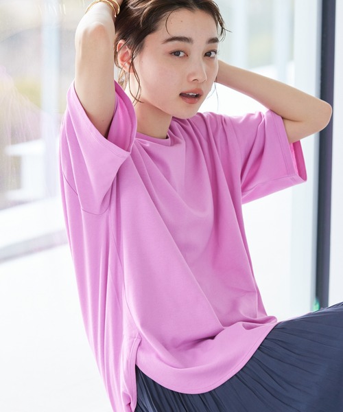 AMERICAN HOLIC（アメリカンホリック）の「抗菌防臭ラウンドテールカットプルオーバー（Tシャツ/カットソー・レディース・ピンク/イエロー/ブラック/オフホワイト/グレイッシュベージュ/ブルー・L/M）」の6枚目の写真