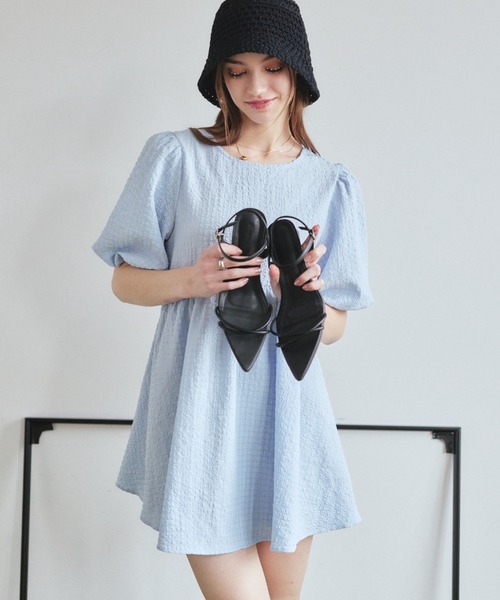 VANNIE U（ヴァニーユー）の「細ストラップポインテッドトゥサンダル（サンダル・レディース・レッド/ブラック/ブラウン/シルバー・S/L/M/LL）」の9枚目の写真