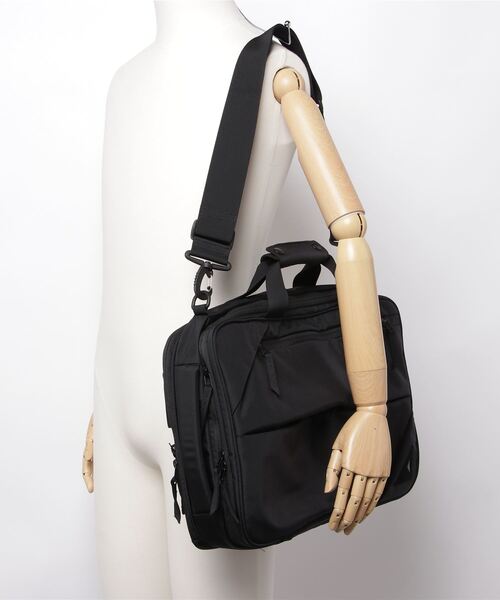 NUNC(ヌンク)の「nunc NN009 Expand 3way(バックパック/リュック・メンズ・ブラック・FREE)」の10枚目の写真