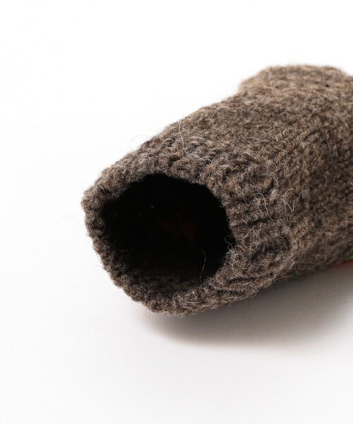BEAMS BOY(ビームスボーイ)の「BEAMS BOY / 手編み 花刺繍 グローブ(手袋・レディース・チャコールグレー/ネイビー/オフホワイト・ONE SIZE)」の5枚目の写真