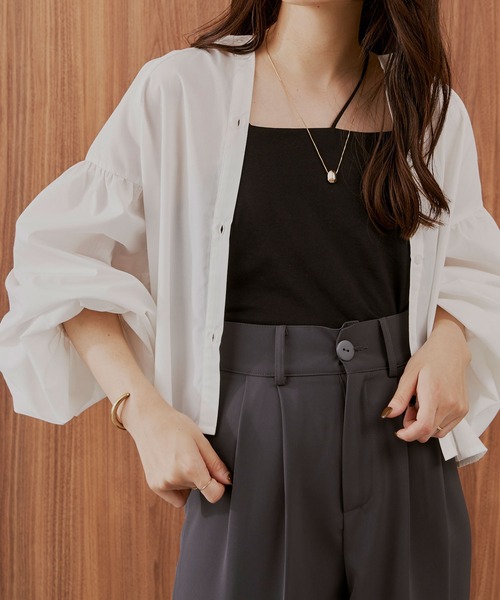 Shelly island（シェリーアイランド）の「ボリューム袖クロップドブラウス（シャツ/ブラウス・レディース・ホワイト/ブラック・FREE）」の3枚目の写真