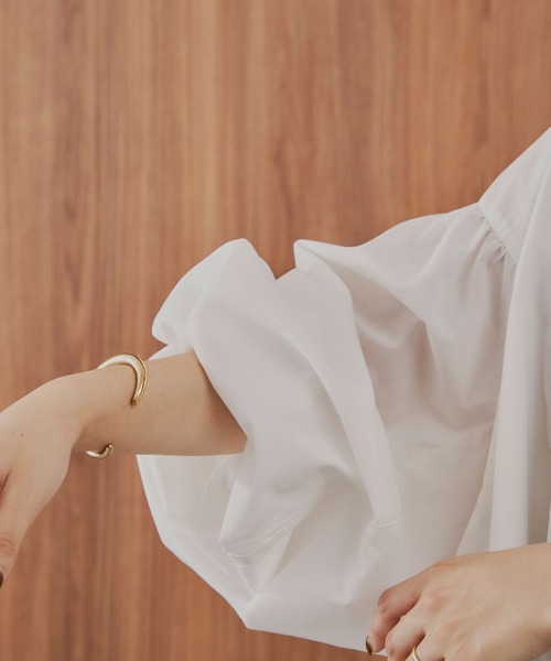 Shelly island（シェリーアイランド）の「ボリューム袖クロップドブラウス（シャツ/ブラウス・レディース・ホワイト/ブラック・FREE）」の8枚目の写真