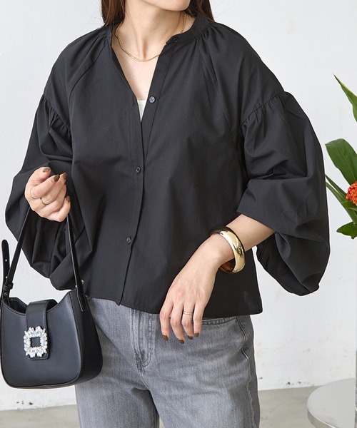 Shelly island（シェリーアイランド）の「ボリューム袖クロップドブラウス（シャツ/ブラウス・レディース・ホワイト/ブラック・FREE）」の16枚目の写真