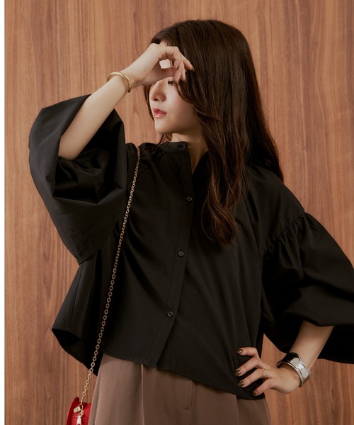 Shelly island（シェリーアイランド）の「ボリューム袖クロップドブラウス（シャツ/ブラウス・レディース・ホワイト/ブラック・FREE）」の13枚目の写真