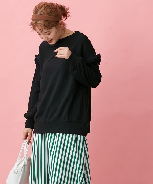 Le temps riche(ルタンリッシュ)の「レイヤード風フリンジプルオーバー <Le temps riche>(Tシャツ/カットソー・レディース・レンガ/ブラック・LL/M/L)」の3枚目の写真