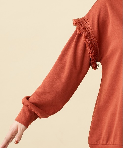 Le temps riche(ルタンリッシュ)の「レイヤード風フリンジプルオーバー <Le temps riche>(Tシャツ/カットソー・レディース・レンガ/ブラック・LL/M/L)」の14枚目の写真