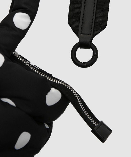 MARNI（マルニ）の「DOT Puff / トートバッグミニ（トートバッグ・レディース・ブラック・ONE SIZE）」の4枚目の写真