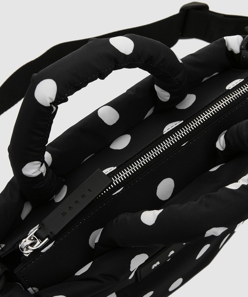 MARNI（マルニ）の「DOT Puff / トートバッグミニ（トートバッグ・レディース・ブラック・ONE SIZE）」の7枚目の写真