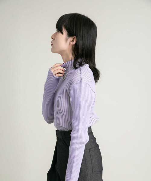 KBF（ケイビーエフ）の「illi　ランダムRIBハイネックニット（ニット/セーター・レディース・ベージュ/ライトグレー/ブルー/ブラック/ラベンダー・ONE）」の18枚目の写真