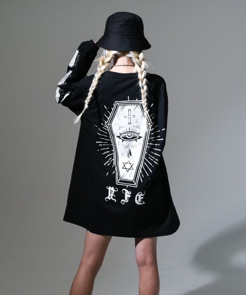 REFLEM(レフレム)の「『REFLEM/レフレム』コフィンプリントL/S Tee/ロングスリーブカットソー(Tシャツ/カットソー・レディース・ホワイト/ブラック・FREE)」の5枚目の写真