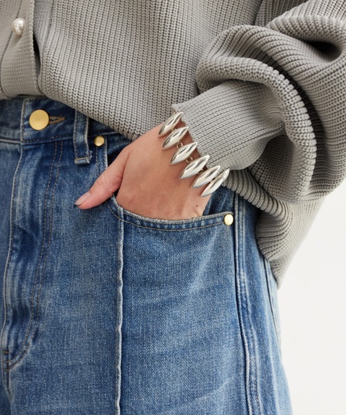 Chez toi（シェトワ）の「ピンタックワイドストレートデニム（デニムパンツ・レディース・サックスブルー/インディゴブルー・MEDIUM/SMALL）」の11枚目の写真