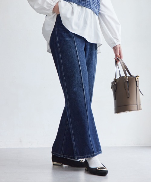 Chez toi（シェトワ）の「ピンタックワイドストレートデニム（デニムパンツ・レディース・サックスブルー/インディゴブルー・MEDIUM/SMALL）」の15枚目の写真