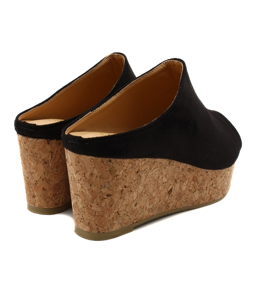 DISCOAT(ディスコート)の「【Discoat】コルクウェッジサボ(サンダル・レディース・ブラック/ベージュ・MEDIUM/LARGE)」の5枚目の写真