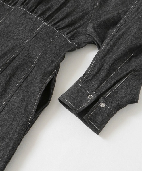 KBF(ケイビーエフ)の「ボリュームスリーブデニムワンピース(ワンピース・レディース・ブラック/ブルー・36/38)」の19枚目の写真