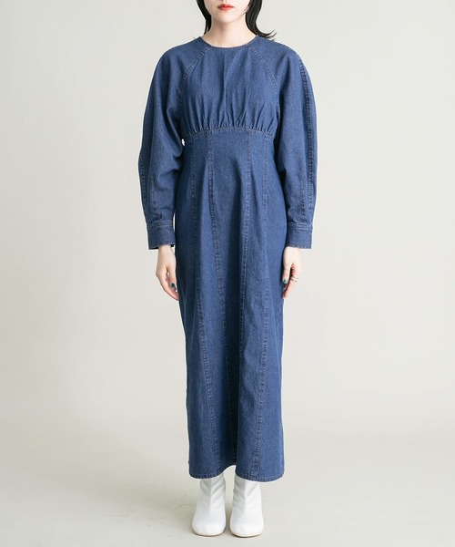 KBF(ケイビーエフ)の「ボリュームスリーブデニムワンピース(ワンピース・レディース・ブラック/ブルー・36/38)」の13枚目の写真