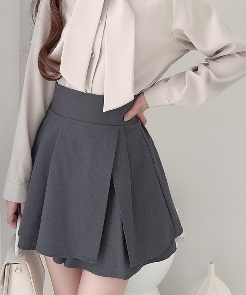 mily bilet(ミウィビレット)の「【mily bilet】メリハリのあるルックスが叶う。スリットデザインスカパン(スカート・レディース・グレー/ブラック・LARGE/MEDIUM/SMALL/X-LARGE)」の3枚目の写真