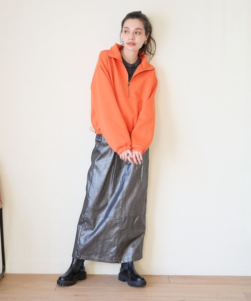 BAYFLOW(ベイフロー)の「ハーフZIPショートプルオーバー(スウェット・レディース・オレンジ/ダークブルー/ライトグレー/チャコール・FREE)」の4枚目の写真