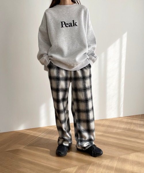 CANAL JEAN（キャナルジーン）の「1975 TOKYO　Peak起毛トレーナー（スウェット・レディース・ブラック/アッシュ/セージグリーン・LARGE/X-LARGE）」の9枚目の写真
