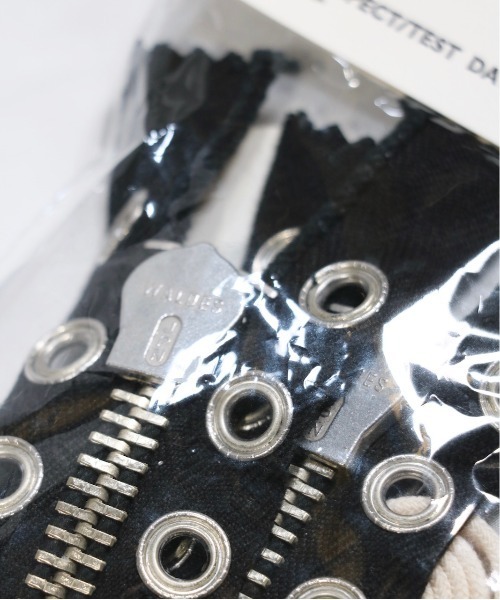 YOUNG&OLSEN The DRYGOODS STORE（ヤングアンドオルセン）の「YOUNG & OLSEN / ヤングアンドオルセン ARMY LACE ZIPPER アーミーレースジッパー（その他小物・メンズ・ブラック・SMALL）」の2枚目の写真